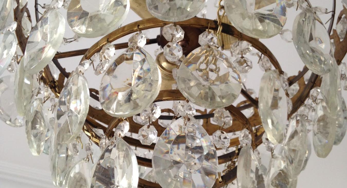 Plaster Ceiling Rose/Chandelier Install in Bristol